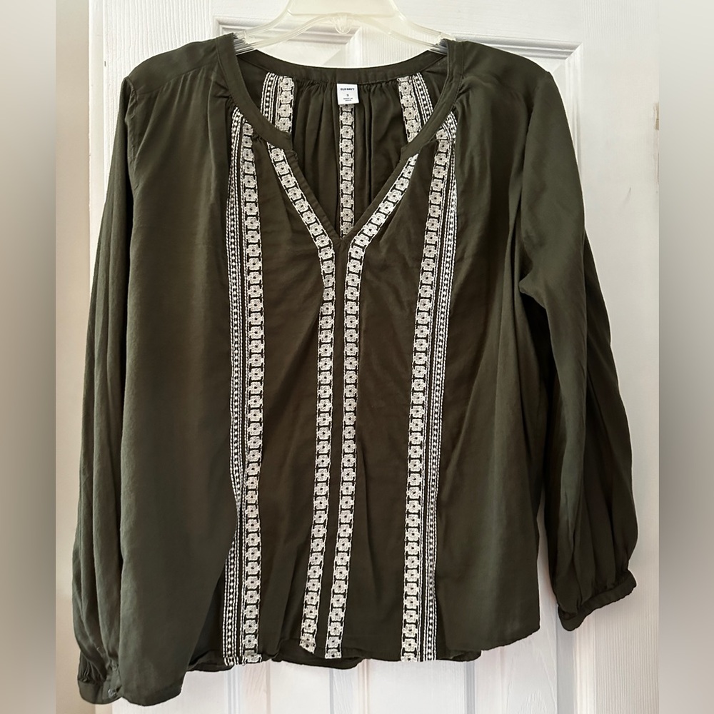 Old Navy shirt